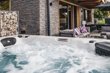 Chalet Mozart bespoke alpine-chic dining space fractional chalet Zell am See-Kaprun