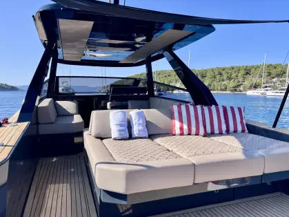 Luxury cockpit seating Yacht Vienna2 Split fractional yacht investment